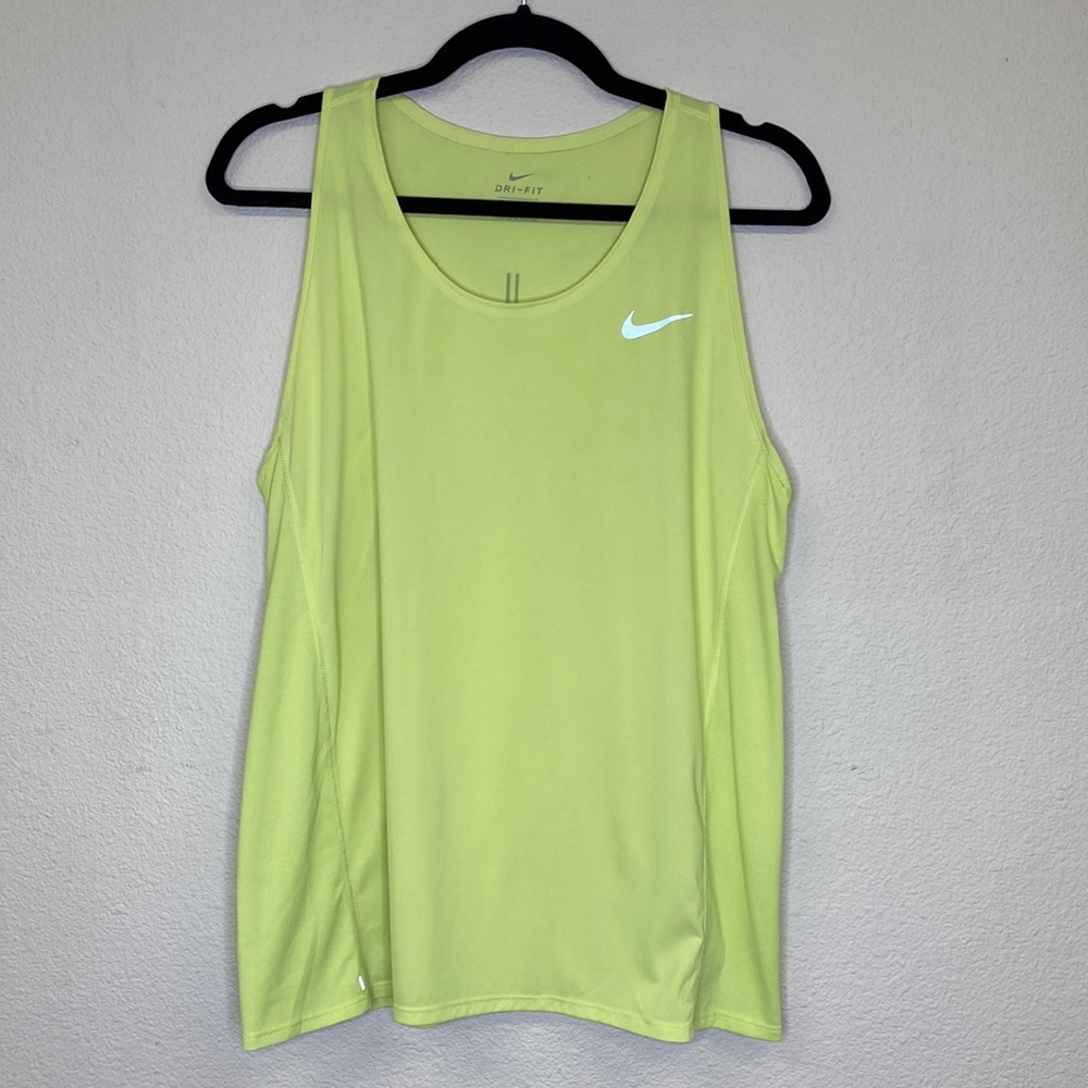 Nike Dri-Fit Workout Tank Size Large